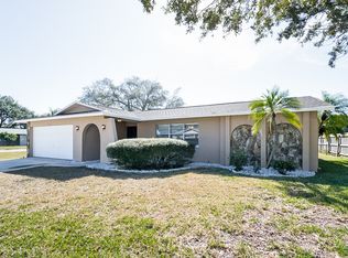 12330 Monarch Cir, Seminole, FL 33772