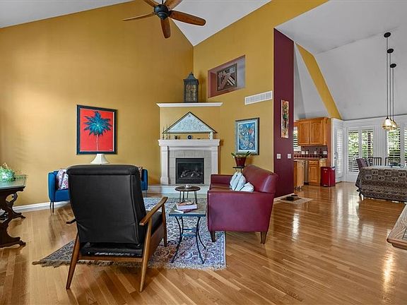 5th image of 3701 Durham Ct