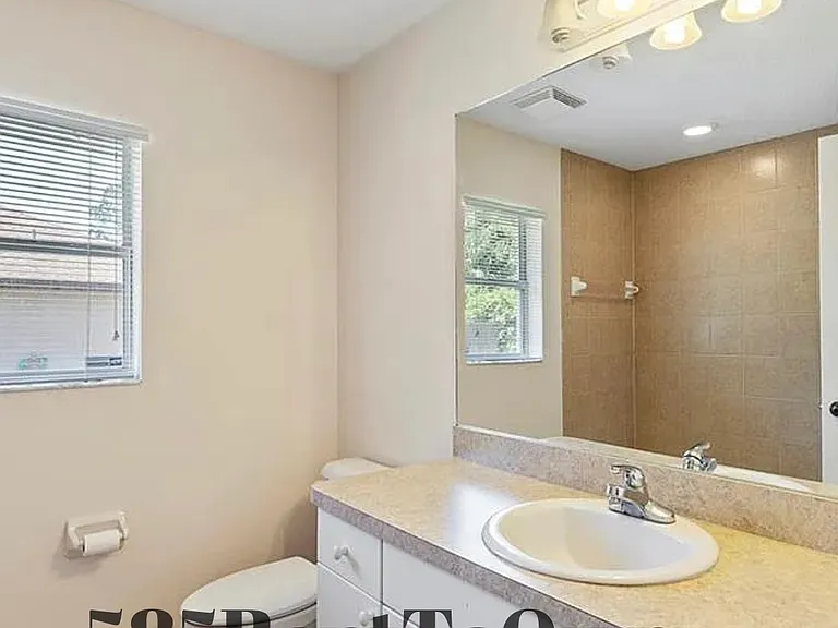 1204 Waycross St — Photo 13