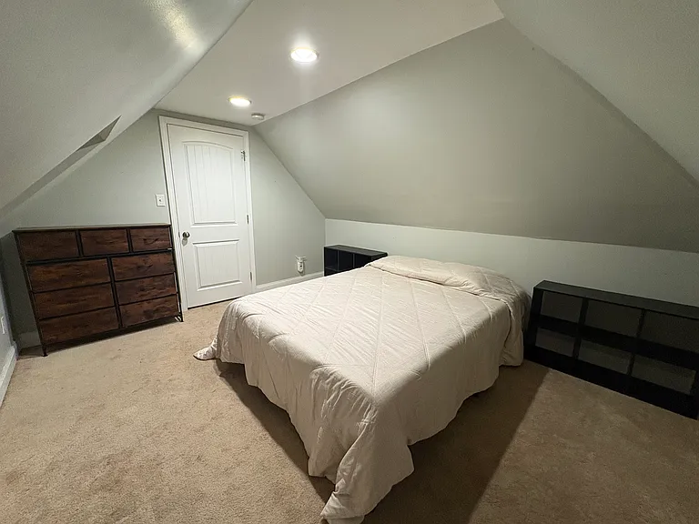 4060 Juniata St — Photo 15