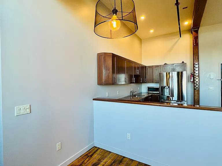 28 Bayley St #405 — Photo 17
