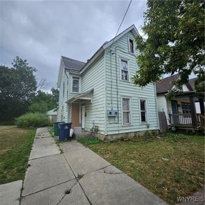 77 Clay St, Buffalo, NY, 14207