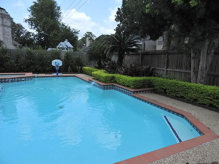 2319 Amber Springs Dr — Photo 45