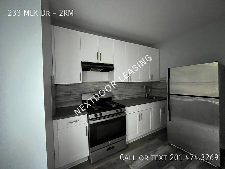 1st image of 233 Martin Luther King Dr Room 2