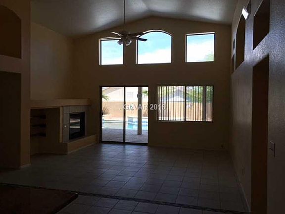 3rd image of 1086 Sandstone Canyon Ct