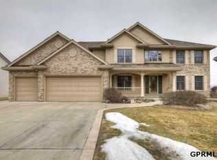 48 Ginger Woods Rd, Valley, NE 68064