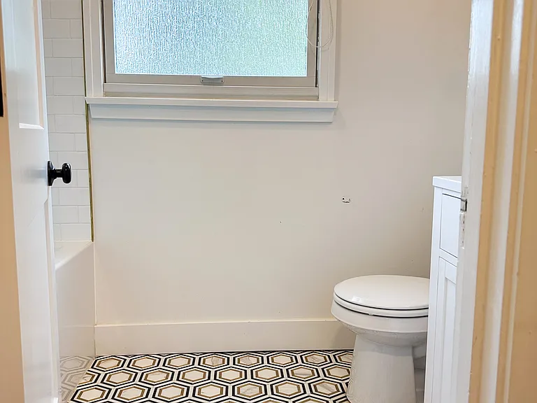 144 Patterson Rd — Photo 11