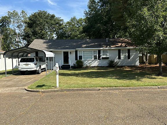 2nd image of 1003 Walnut St