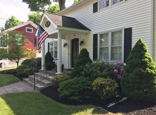 168 Whisconier Rd, Brookfield, CT 06804