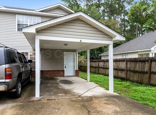 2636 N 10th St, Ocean Springs, MS 39564