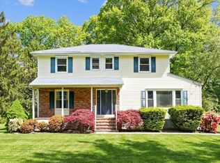 27 Skylark Rd, Springfield, NJ 07081