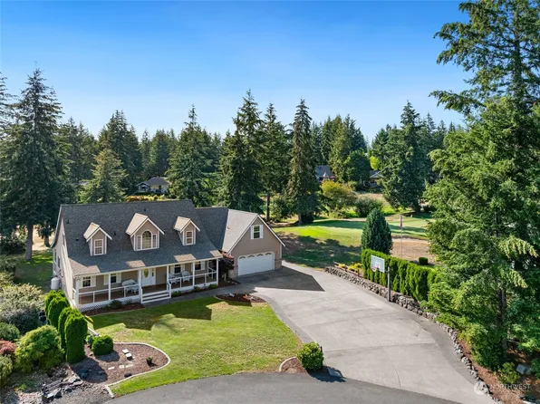 130 E Hofaker Road, Allyn, WA 98524