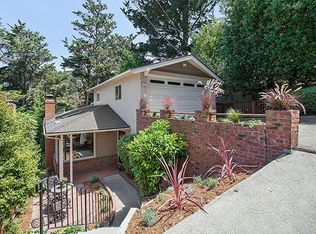 5657 Castle Dr, Oakland, CA 94611