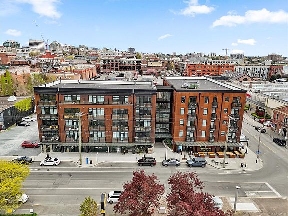 2nd image of 515 Chatham St #305