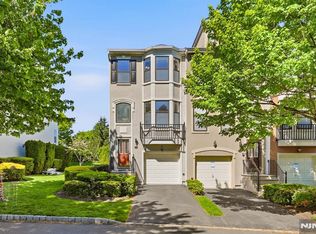 419 Hartford Dr #4020, Nutley, NJ 07110