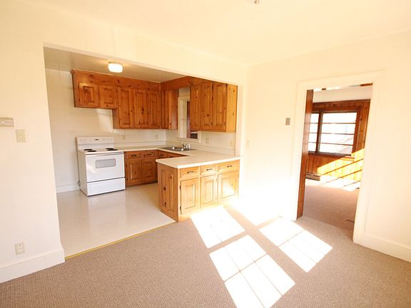 3rd image of 803 E Cawson St