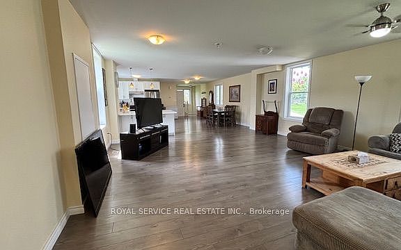 3rd image of 556 County Road 28 Rd