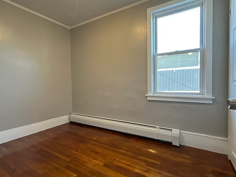 38 Prince Ave #E — Photo 17