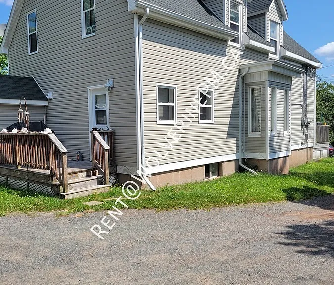 328 S Foord St #2 — Photo 1