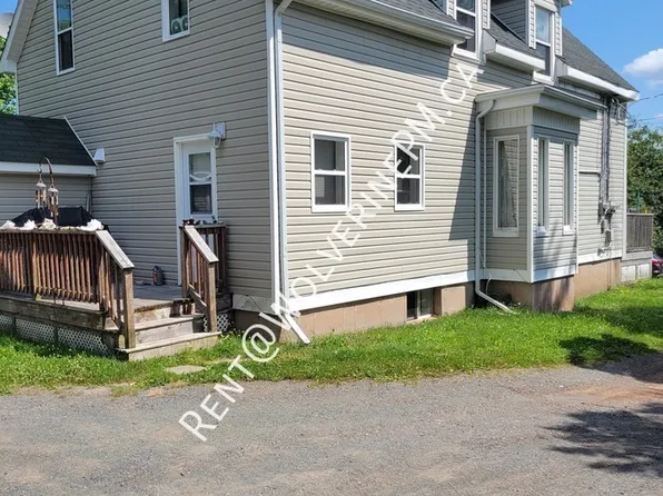 328 S Foord St #2, Stellarton, NS B0K 1S0
