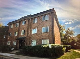 905 Casey Ct APT 1, Schaumburg, IL 60173