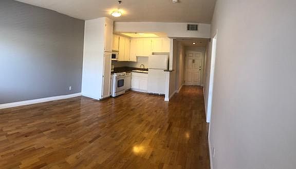 2nd image of 1104 Acama St #305
