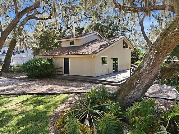 3rd image of 100 Saturn Rd