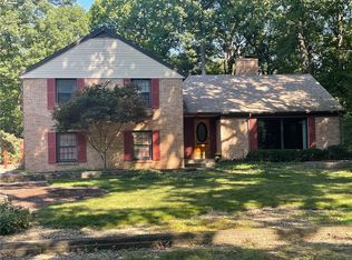 15 Shady Ln, Danville, IL