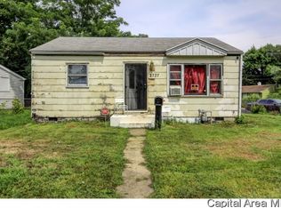 2737 Poplar Ave, Springfield, IL 62703