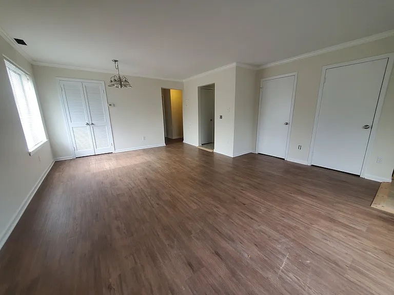 31 Stuart Ave #16 — Photo 2