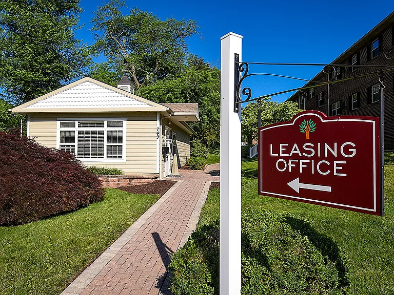 Leasing Office