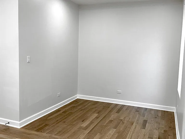 2946 N Rockwell St #3 — Photo 8