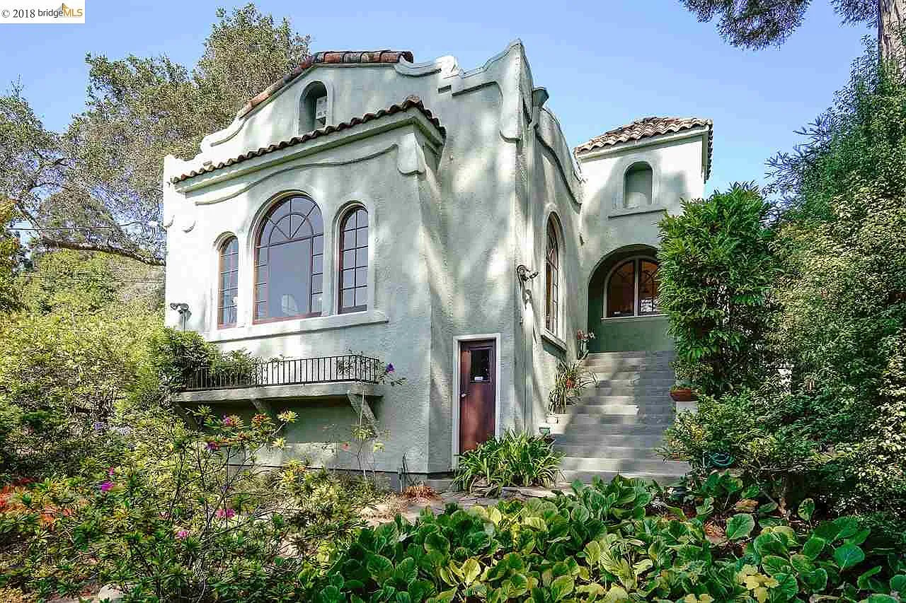 1099 Cragmont Ave photo 1