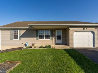37 Ray Dr, Denver, PA 17517
