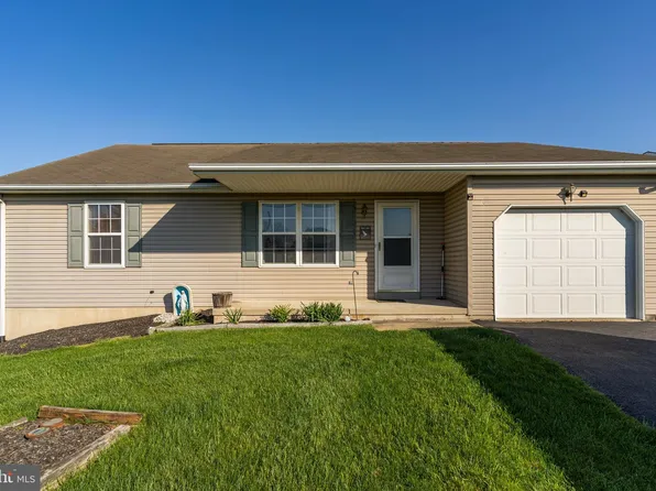 37 Ray Dr, Denver, PA 17517