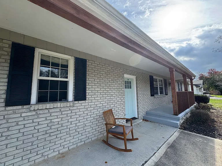 824 Noragate Rd — Photo 25