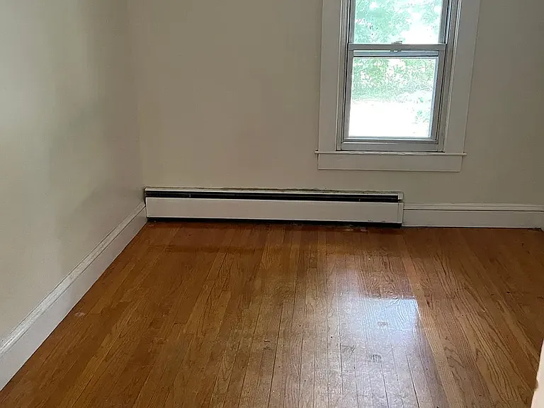 30 King St #2 — Photo 9