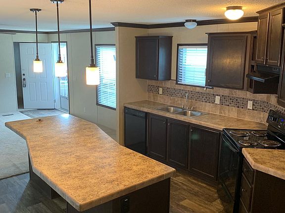 3rd image of 364 Hemlock St #364