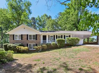 2922 Laura Ln, Lithia Springs, GA 30122