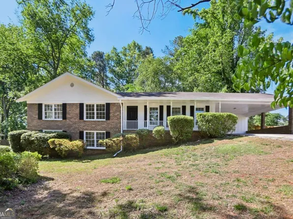 2922 Laura Ln, Lithia Springs, GA 30122