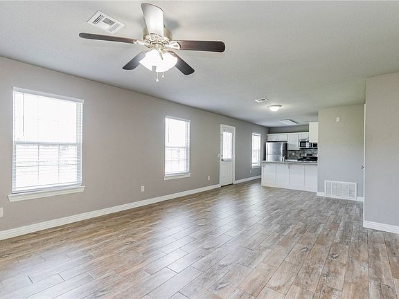 5th image of 700 Ponderosa St