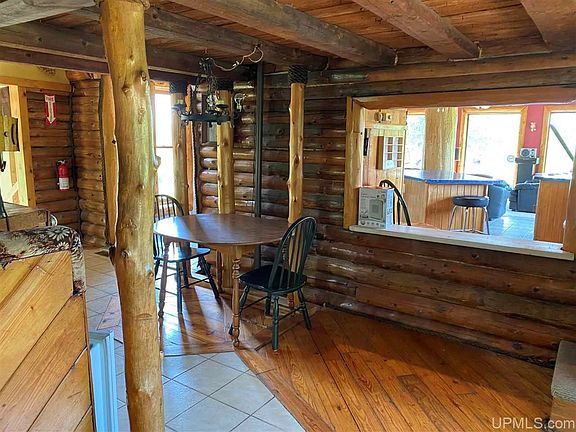4th image of 1752 Wagon Wheel Ln