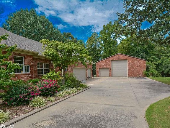 3rd image of 3721 Christy Ln