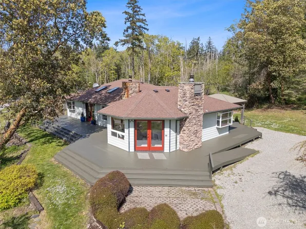 341 W Mountain View Road, Camano Island, WA 98282