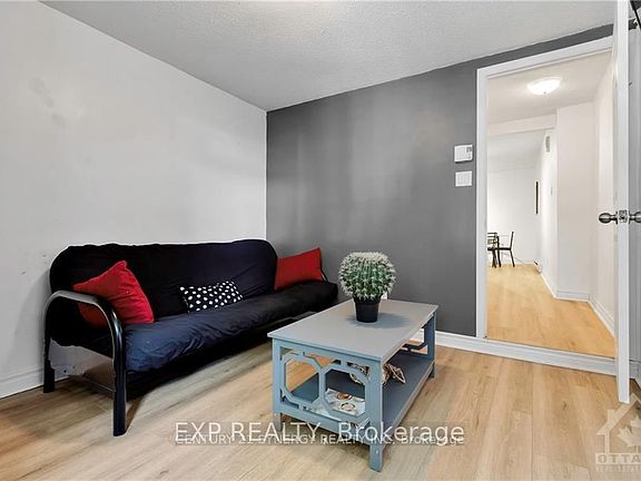 5th image of 277 Saint Patrick St
