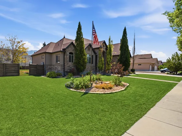 5352 N Horseshoe Dr, Tooele, UT 84074
