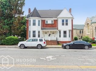 31 S Hamilton St, Poughkeepsie, NY 12601