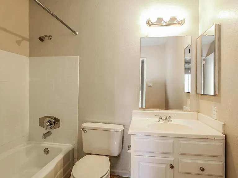 8037 E Oak St — Photo 14