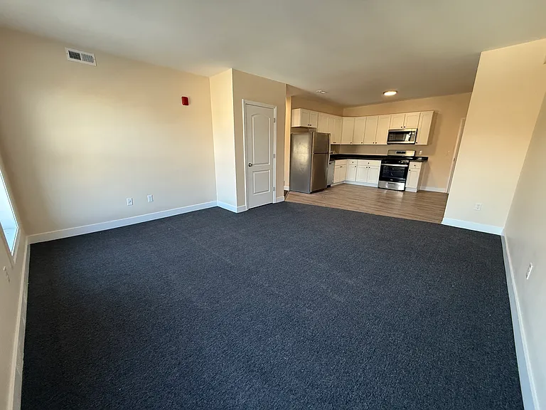 115 Main St #26 — Photo 6