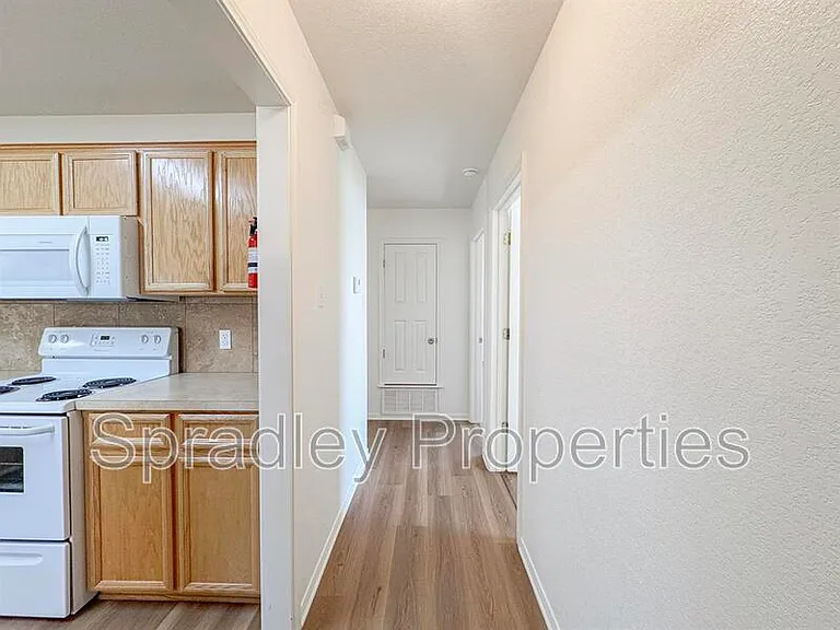 130 Lacey Lou Ln — Photo 9